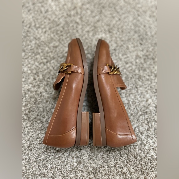Vionic Mizelle Gold Chain Brown Loafers Shoes Size 8 Minimalist Classic Elegant - Picture 8 of 11